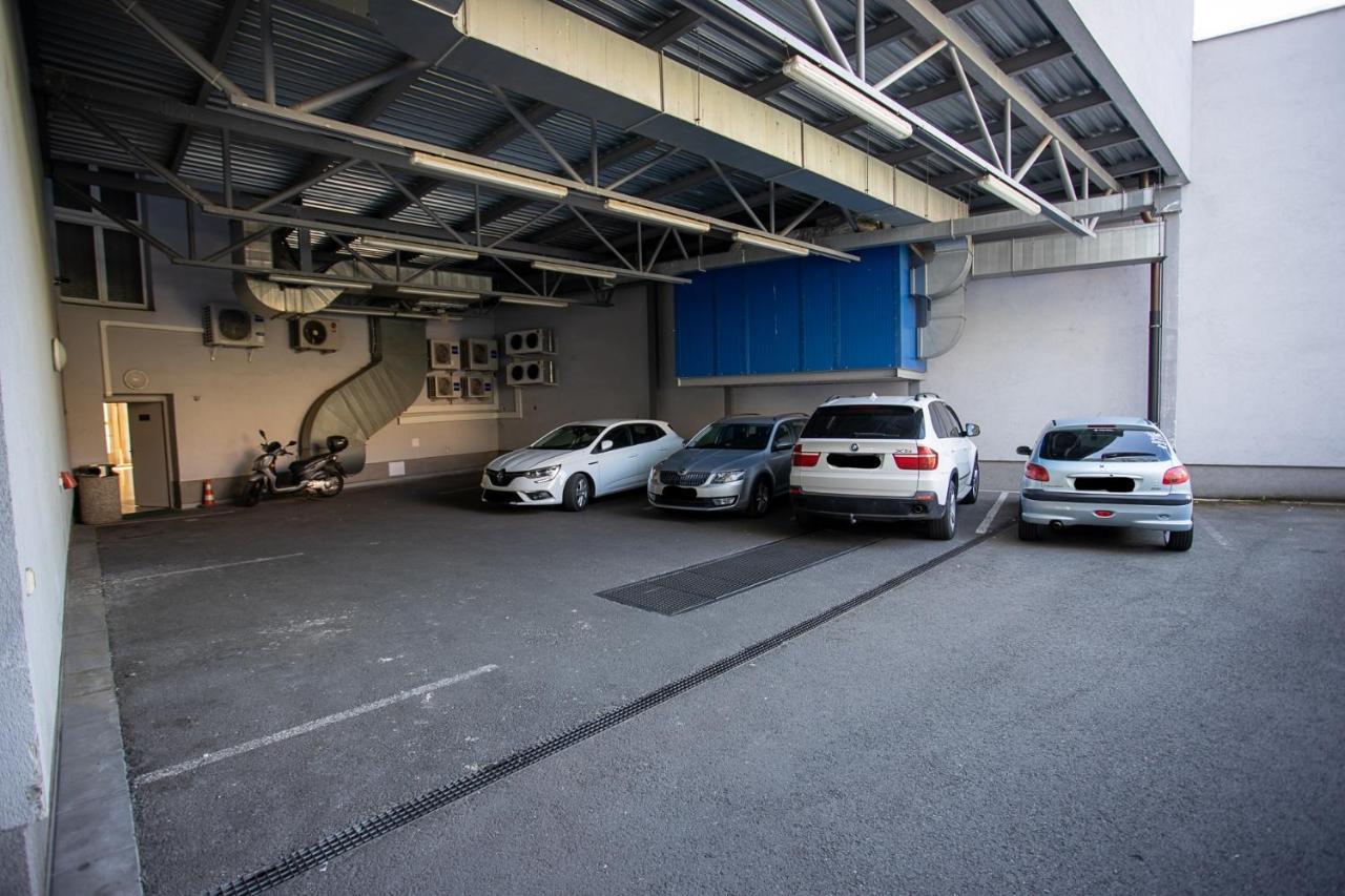 Hotel Grand Hradec Kralove Exterior photo
