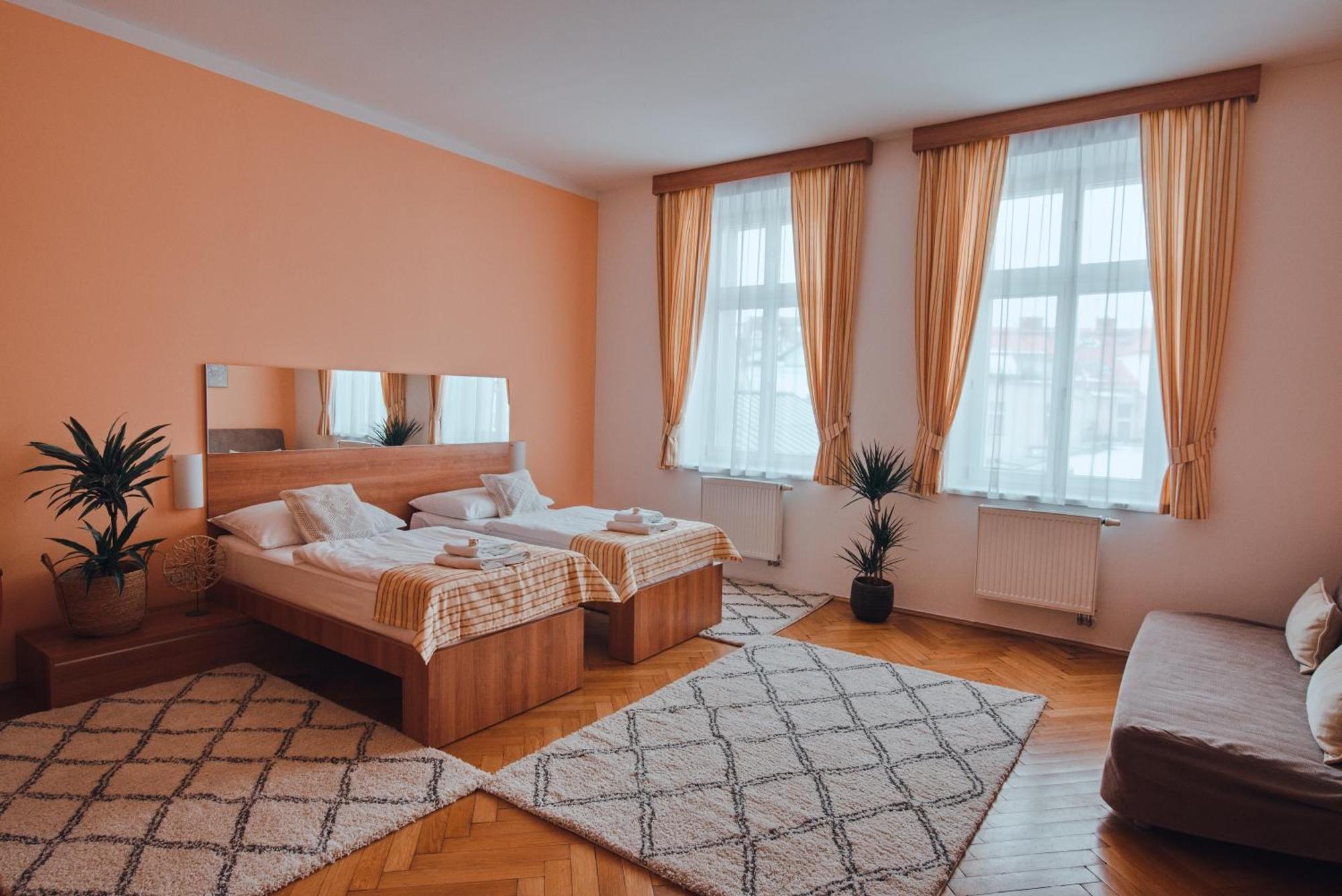Hotel Grand Hradec Kralove Exterior photo