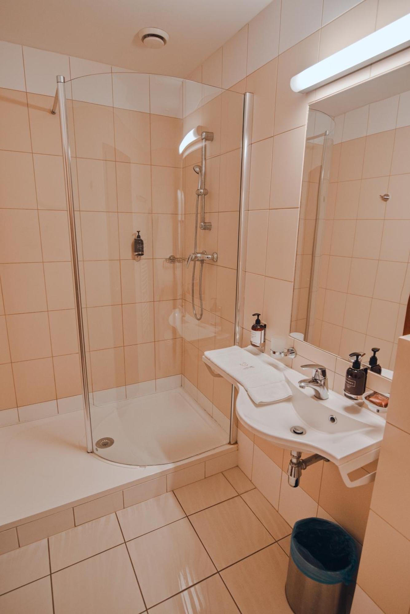 Hotel Grand Hradec Kralove Exterior photo